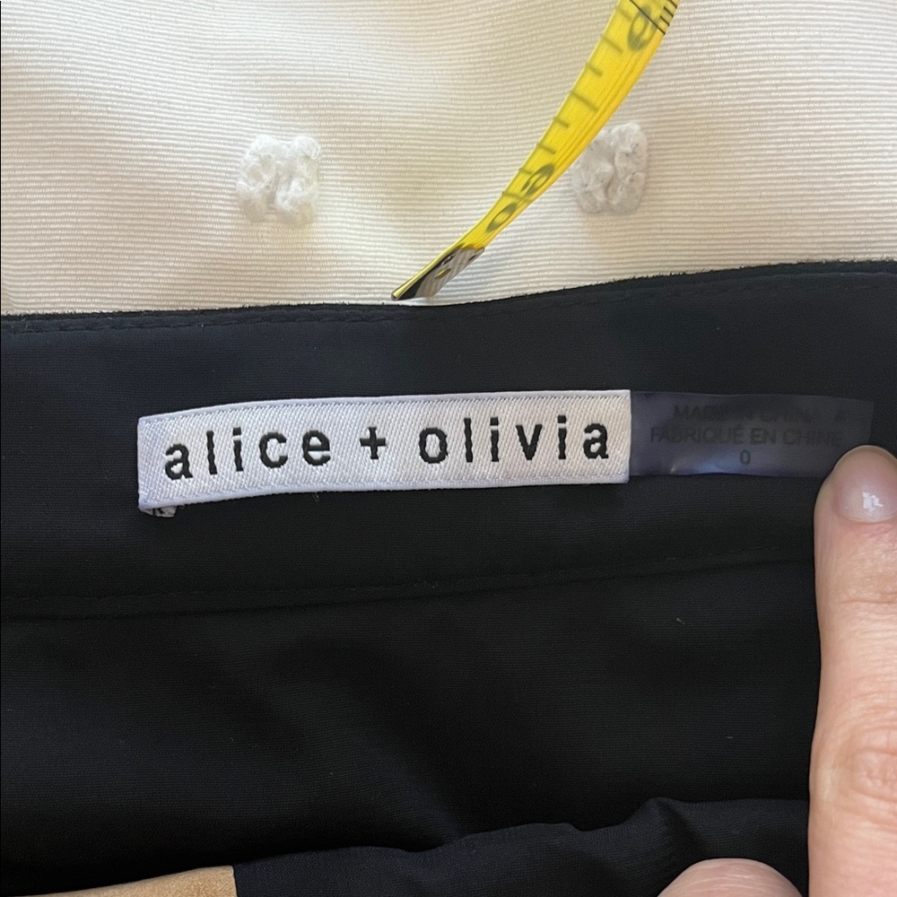 Alice + Olivia Colorful Scalloped Leather Skirt - Picture 3 of 8
